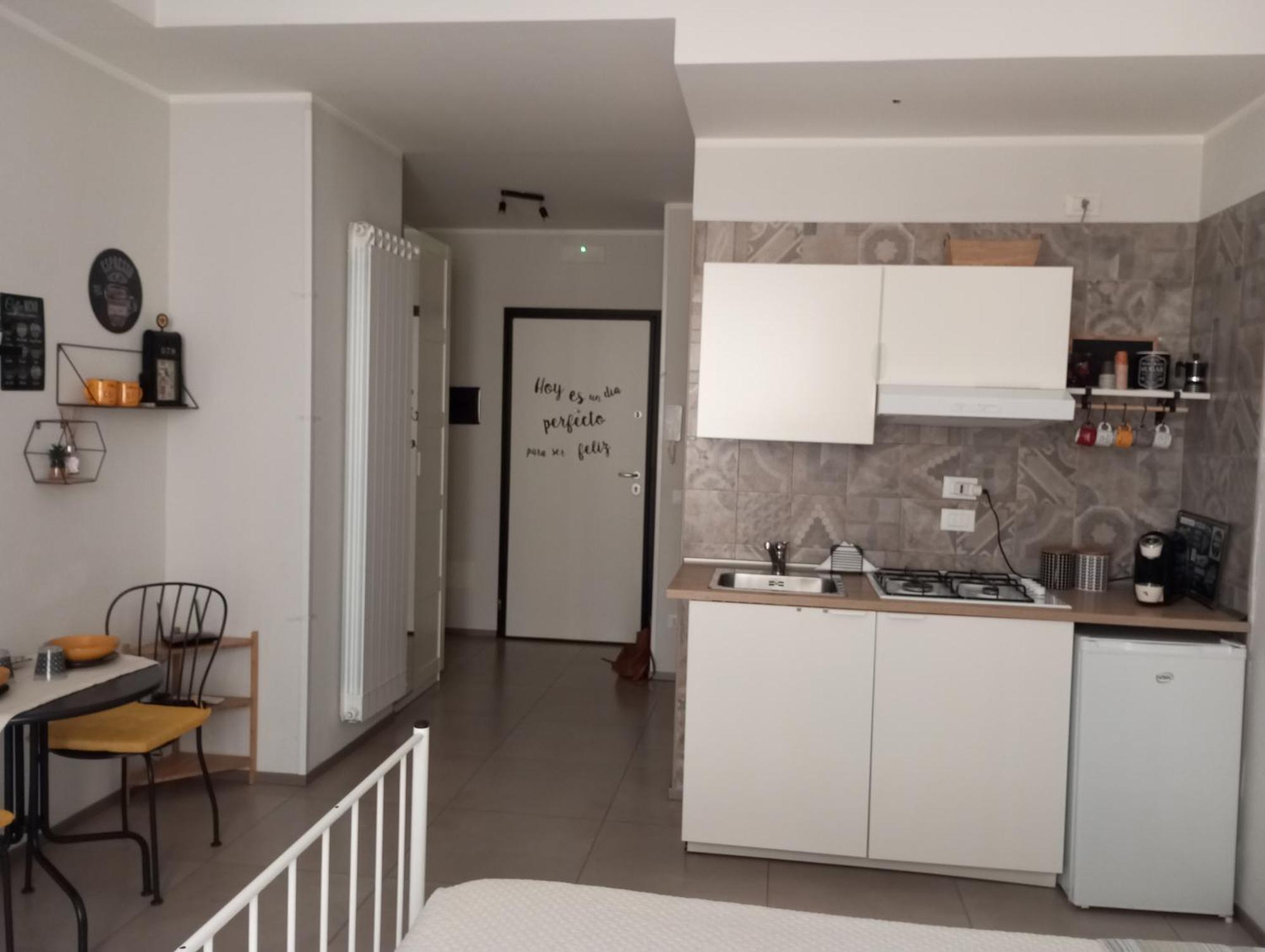 סלרנו Holidaystudio Appartamento In Centro מראה חיצוני תמונה