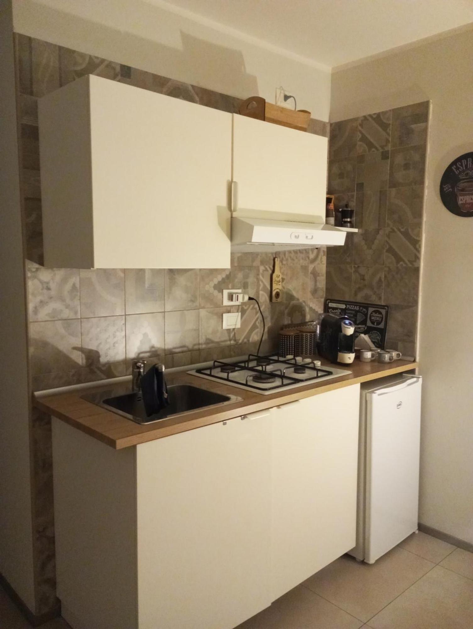 סלרנו Holidaystudio Appartamento In Centro מראה חיצוני תמונה